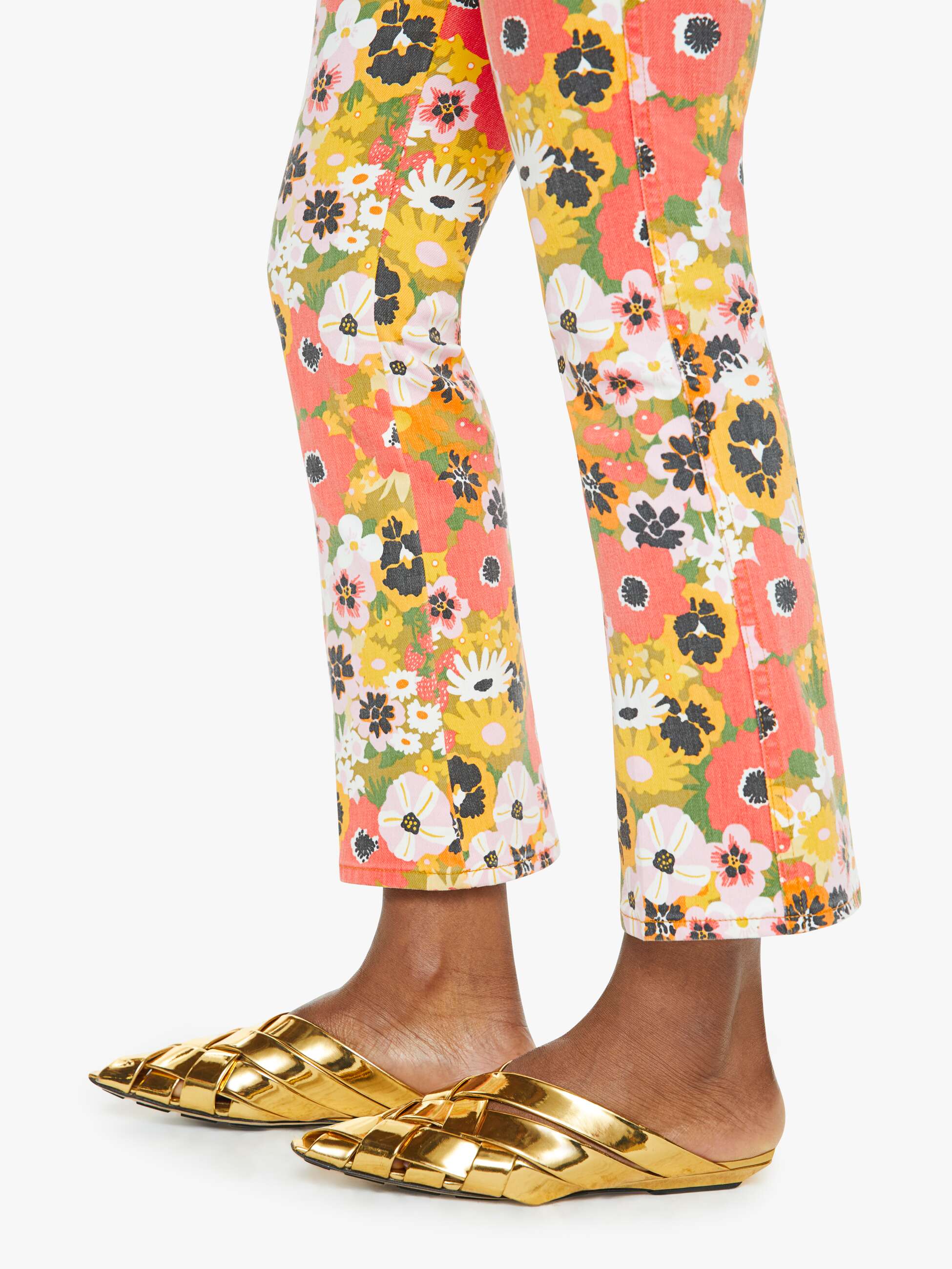 The Mid Rise Smokin' Double Flood - Flowers Al Fresco